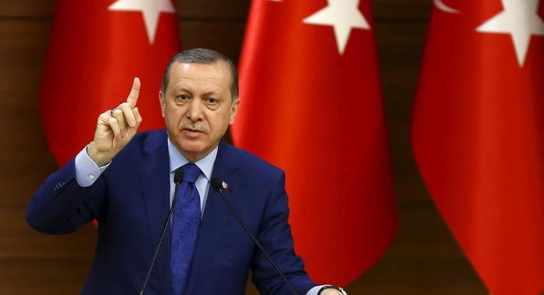 Νέα σύγκρουση! Ερντογάν σε Τραμπ: Οι ΗΠΑ πρέπει να αποσυρθούν από τη Μάνμπιτζ της Συρίας